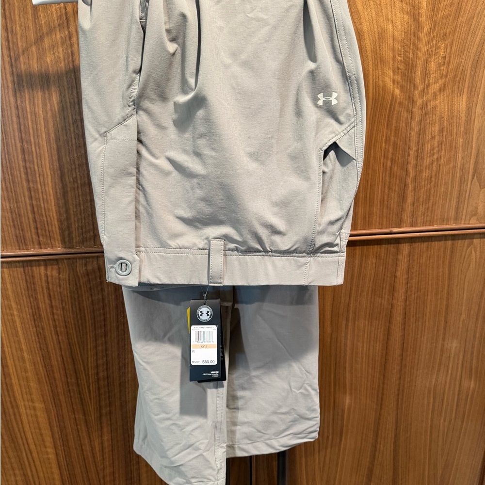 Men’s Under Armour “storm” pants. Never worn. Tags still on. Size 42x32